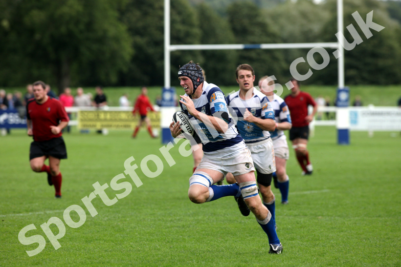 Tynedale's Richard Boyle scoring a try against Blaydon